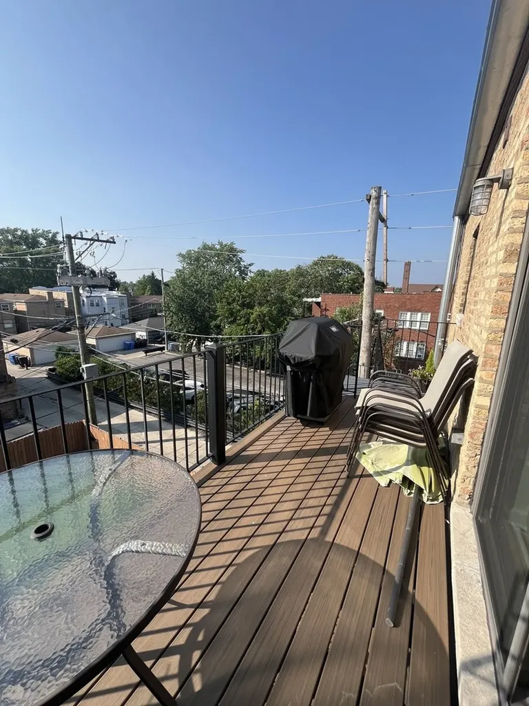 6710 North Oliphant Avenue Chicago IL 60631