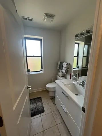6710 North Oliphant Avenue Chicago IL 60631
