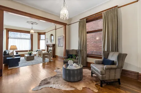 1646 North Leavitt Street Chicago IL 60647