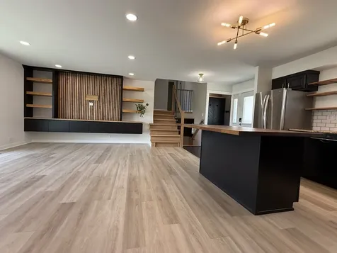 2305 North Williamsburg Street Arlington Heights IL 60004