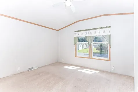 13 Countryside Estates Sandwich IL 60548