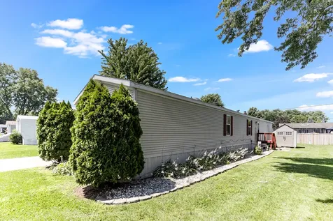 13 Countryside Estates Sandwich IL 60548