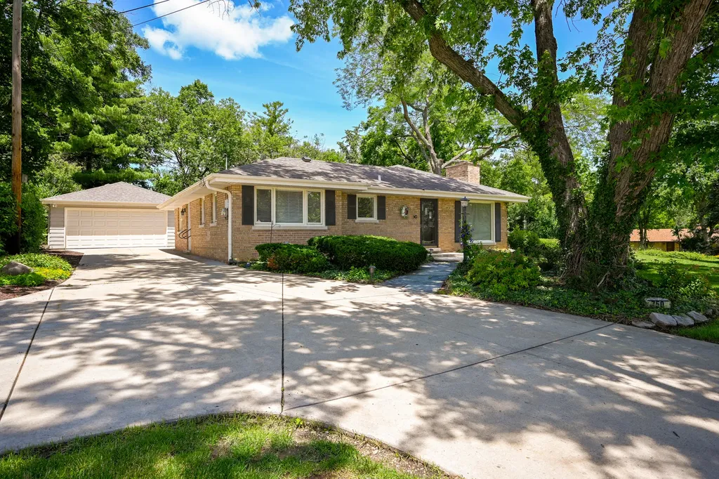 750 Marston Avenue Glen Ellyn IL 60137