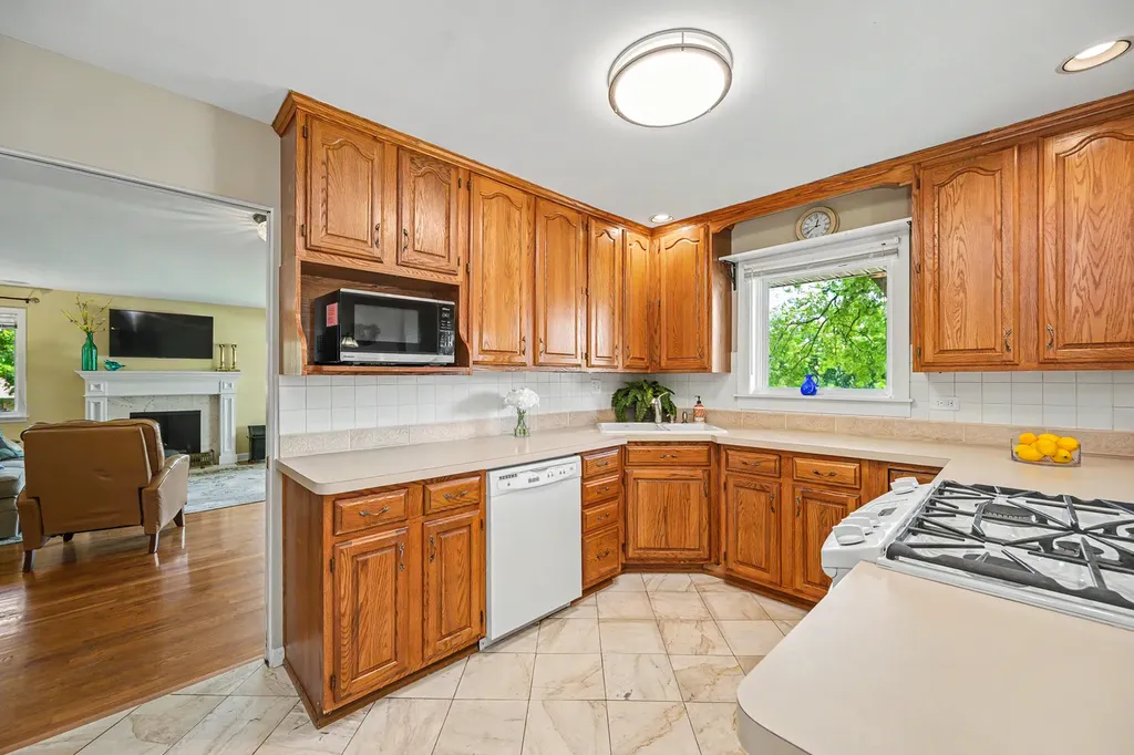 750 Marston Avenue Glen Ellyn IL 60137