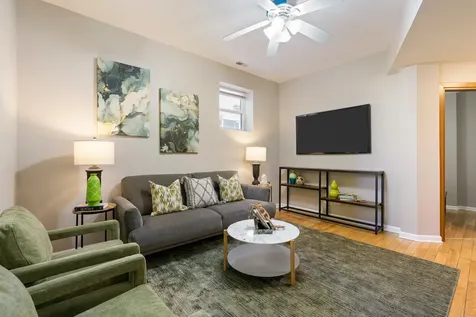 3908 West Ainslie Street Chicago IL 60625