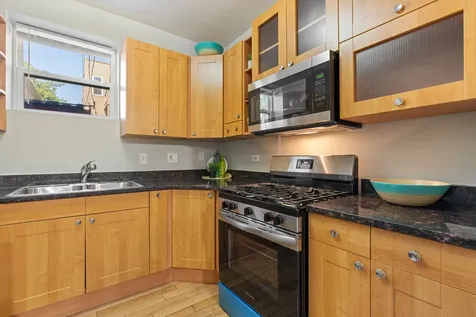 3908 West Ainslie Street Chicago IL 60625