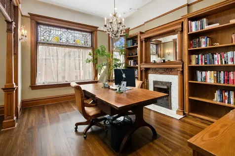 1652 North Leavitt Street Chicago IL 60647