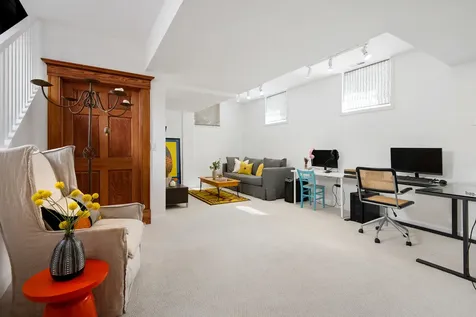 1652 North Leavitt Street Chicago IL 60647