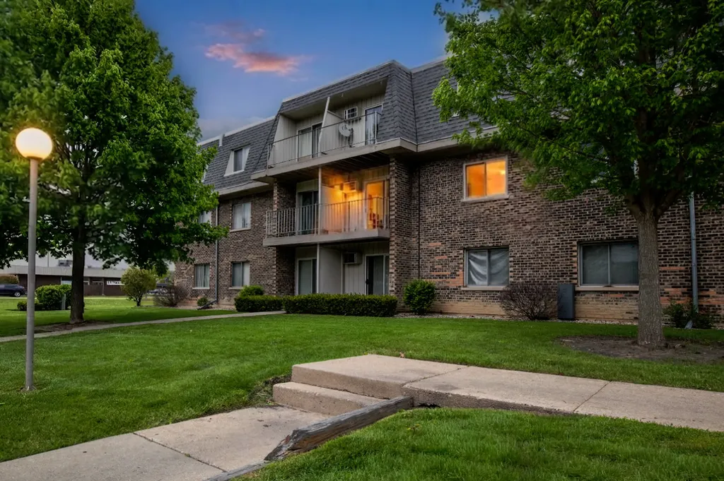 876 Blossom Lane Prospect Heights IL 60070