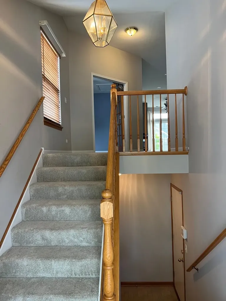 2210 Scott Lane Aurora IL 60502