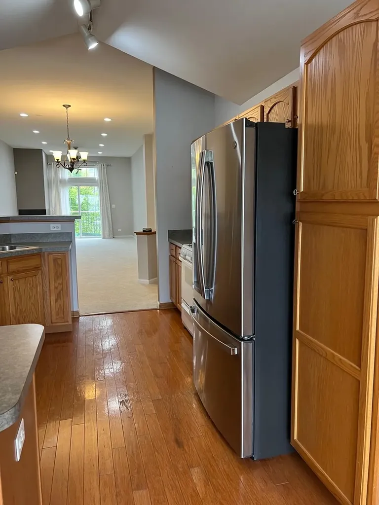 2210 Scott Lane Aurora IL 60502