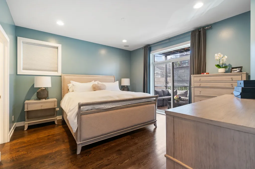 1536 West Walton Street Chicago IL 60642