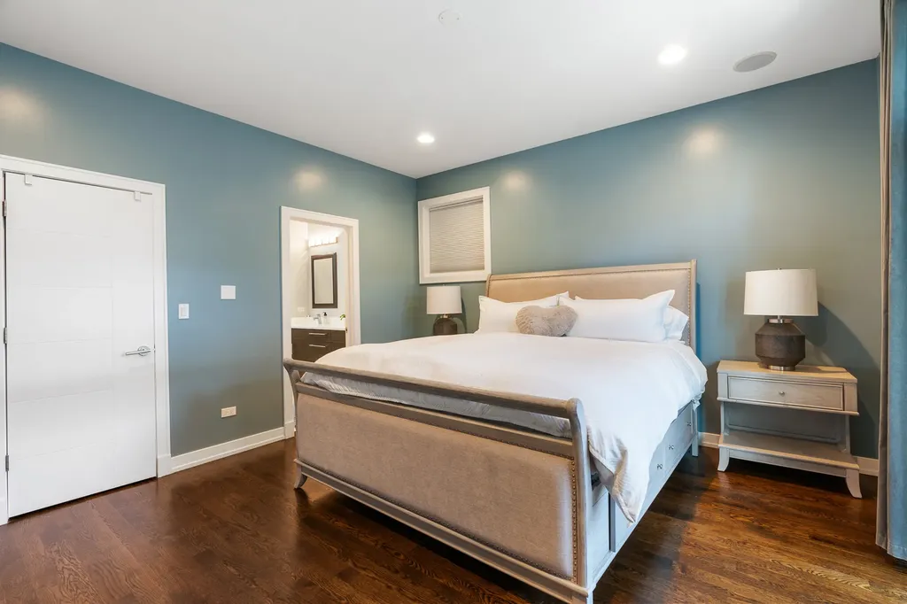 1536 West Walton Street Chicago IL 60642