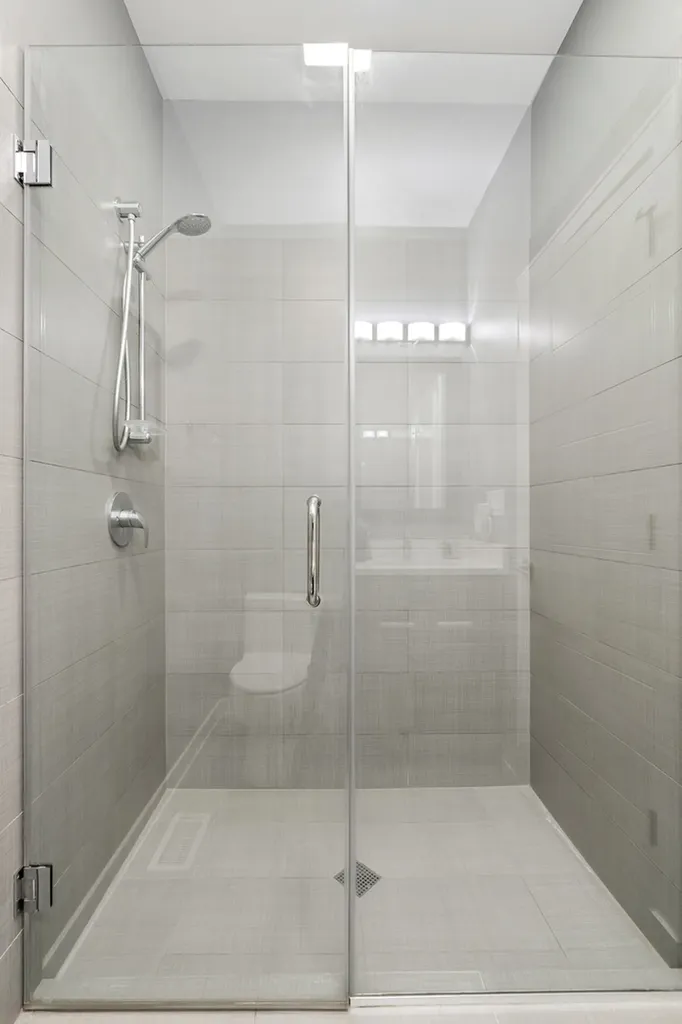 1536 West Walton Street Chicago IL 60642