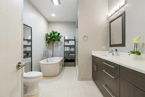 1536 West Walton Street Chicago IL 60642