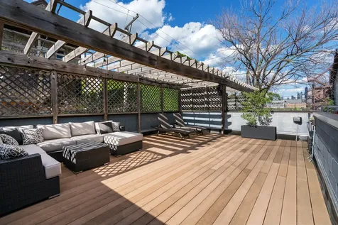 1536 West Walton Street Chicago IL 60642