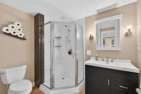 4N428 Kingswood Court Wayne IL 60184