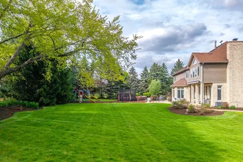 4N428 Kingswood Court Wayne IL 60184