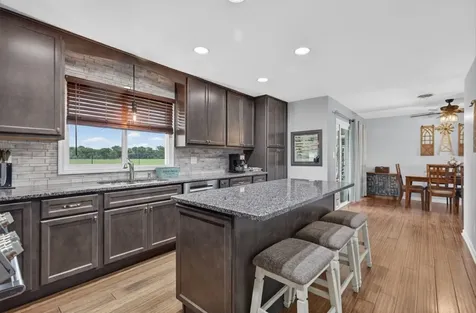 1564 East 16th Road Streator IL 61364