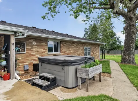 1564 East 16th Road Streator IL 61364