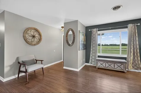 1564 East 16th Road Streator IL 61364