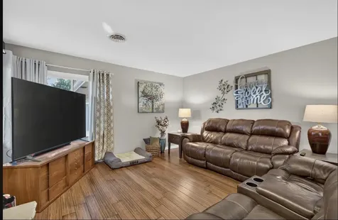 1564 East 16th Road Streator IL 61364