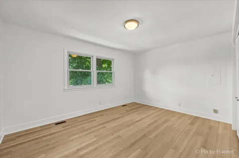 109 Wood Drive Algonquin IL 60102