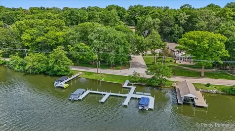 109 Wood Drive Algonquin IL 60102