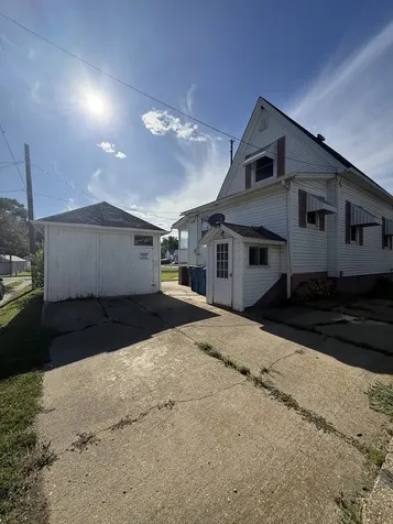 203 East 4th Street Depue IL 61322
