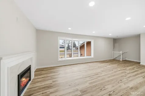 15118 Hillside Avenue Oak Forest IL 60452