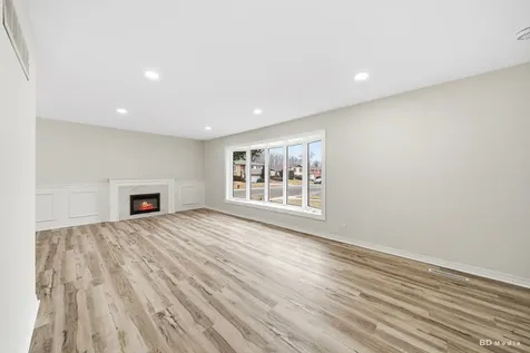 15118 Hillside Avenue Oak Forest IL 60452