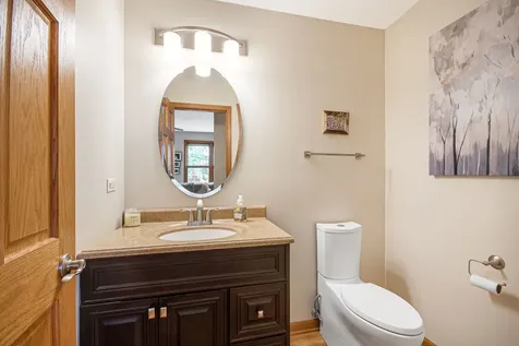 752 Easton Lane Elk Grove Village IL 60007