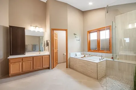 752 Easton Lane Elk Grove Village IL 60007