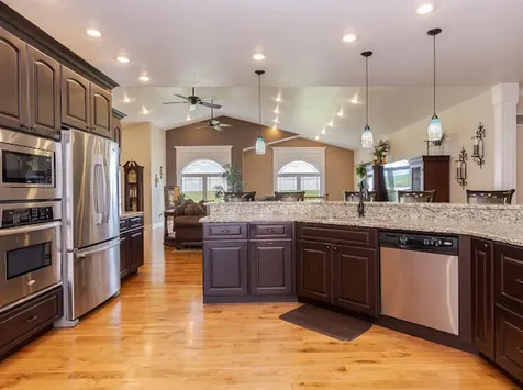 3142 County Road 1600 N El Paso IL 61738