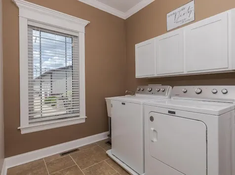 3142 County Road 1600 N El Paso IL 61738