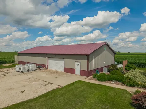 3142 County Road 1600 N El Paso IL 61738