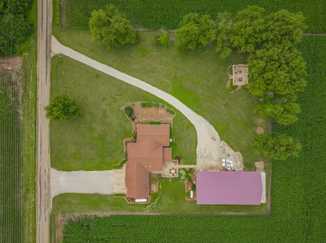 3142 County Road 1600 N El Paso IL 61738