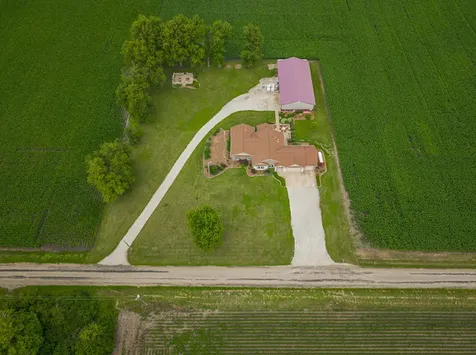 3142 County Road 1600 N El Paso IL 61738