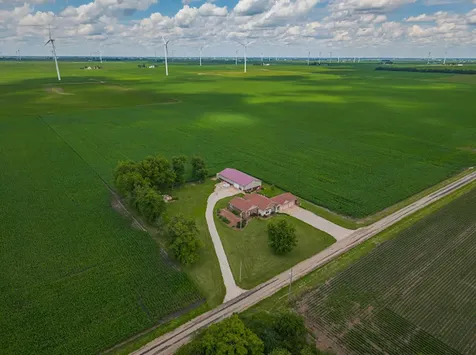 3142 County Road 1600 N El Paso IL 61738