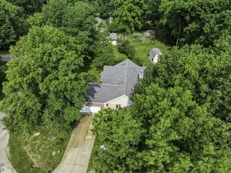 3 Wood Drive Putnam IL 61560