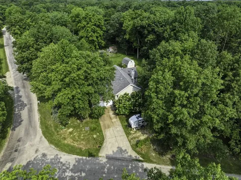 3 Wood Drive Putnam IL 61560