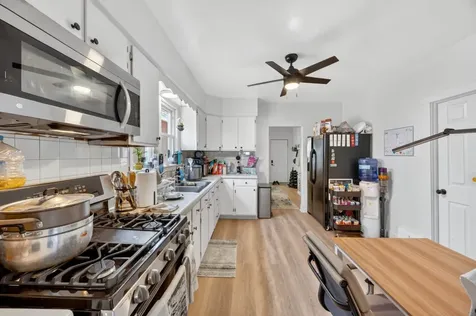 13219 South Houston Avenue Chicago IL 60633