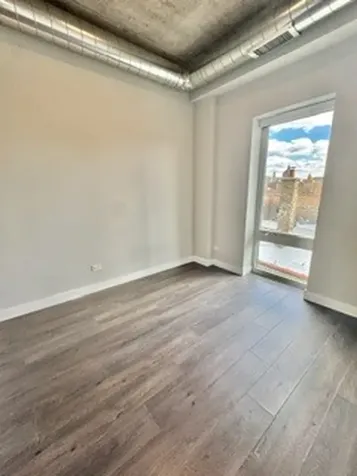 2407 West Eastwood Avenue Chicago IL 60625