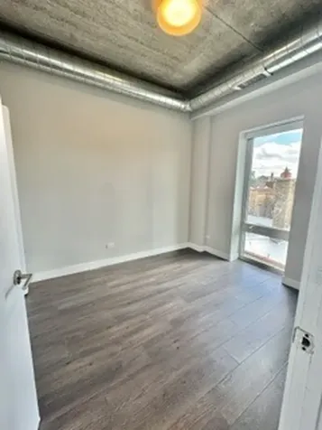 2407 West Eastwood Avenue Chicago IL 60625