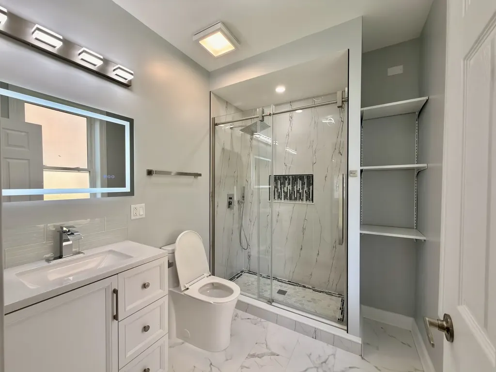 4326 West Washington Boulevard Chicago IL 60624