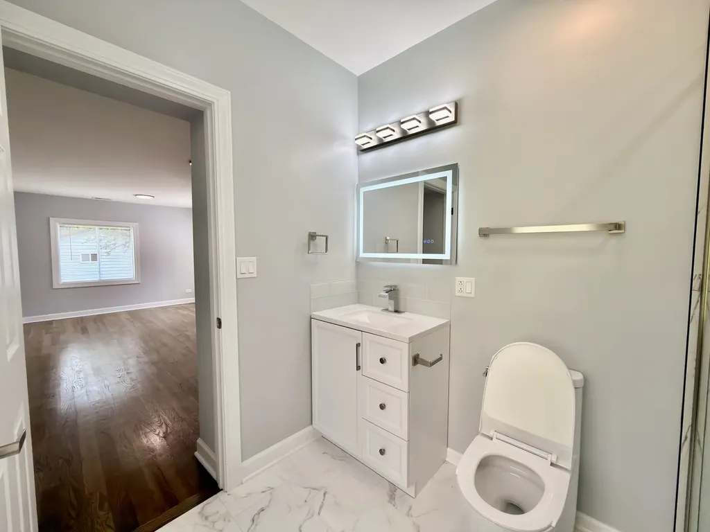 4326 West Washington Boulevard Chicago IL 60624
