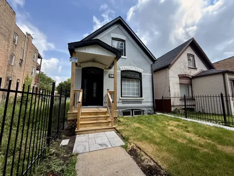 4326 West Washington Boulevard Chicago IL 60624