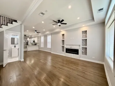 4326 West Washington Boulevard Chicago IL 60624