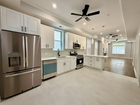 4326 West Washington Boulevard Chicago IL 60624