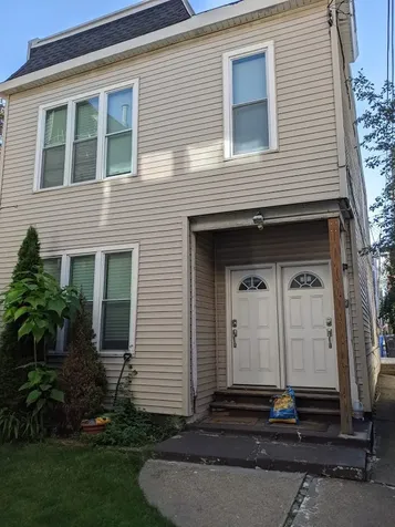 3327 North Hamilton Avenue Chicago IL 60618